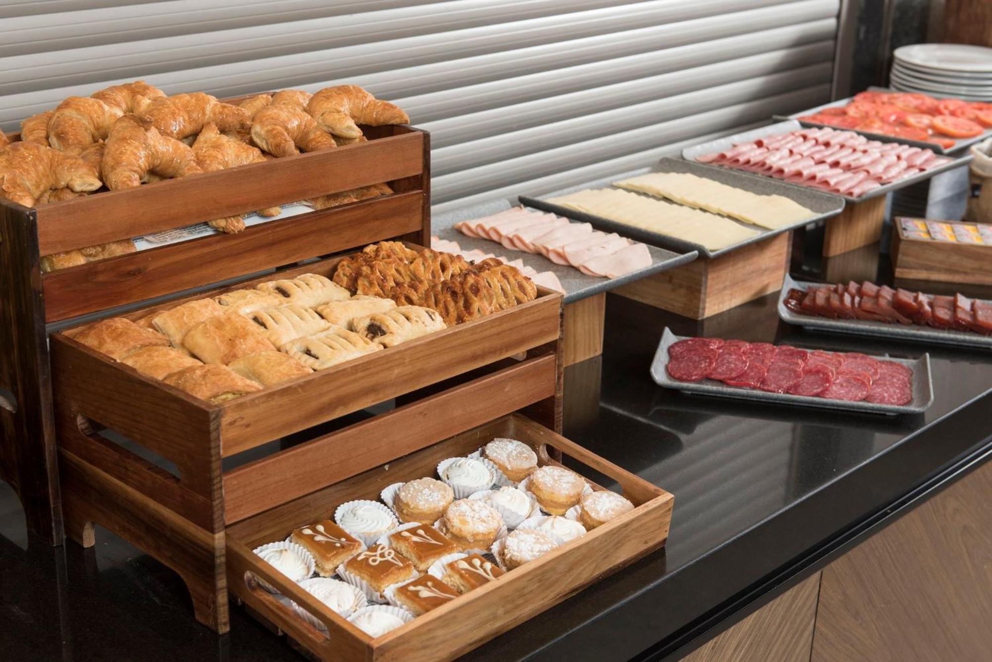 Holiday Inn Express - Concepcion By Ihg Zewnętrze zdjęcie