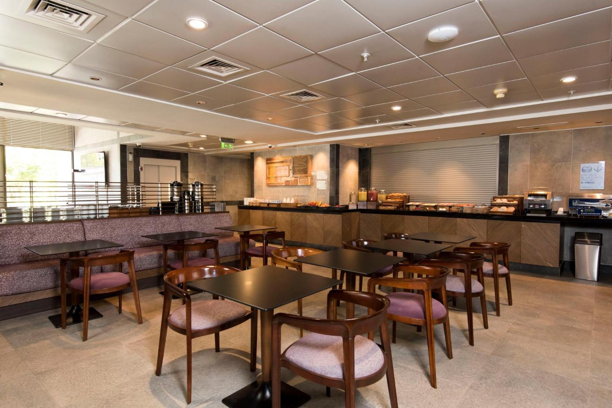 Holiday Inn Express - Concepcion By Ihg Zewnętrze zdjęcie