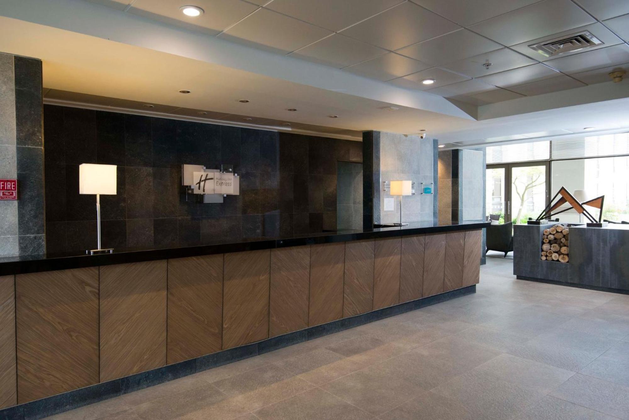 Holiday Inn Express - Concepcion By Ihg Zewnętrze zdjęcie